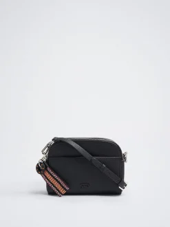Crossbody Bag With Pendant|Parfois Online