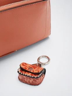 Crossbody Bag With Pendant|Parfois Shop