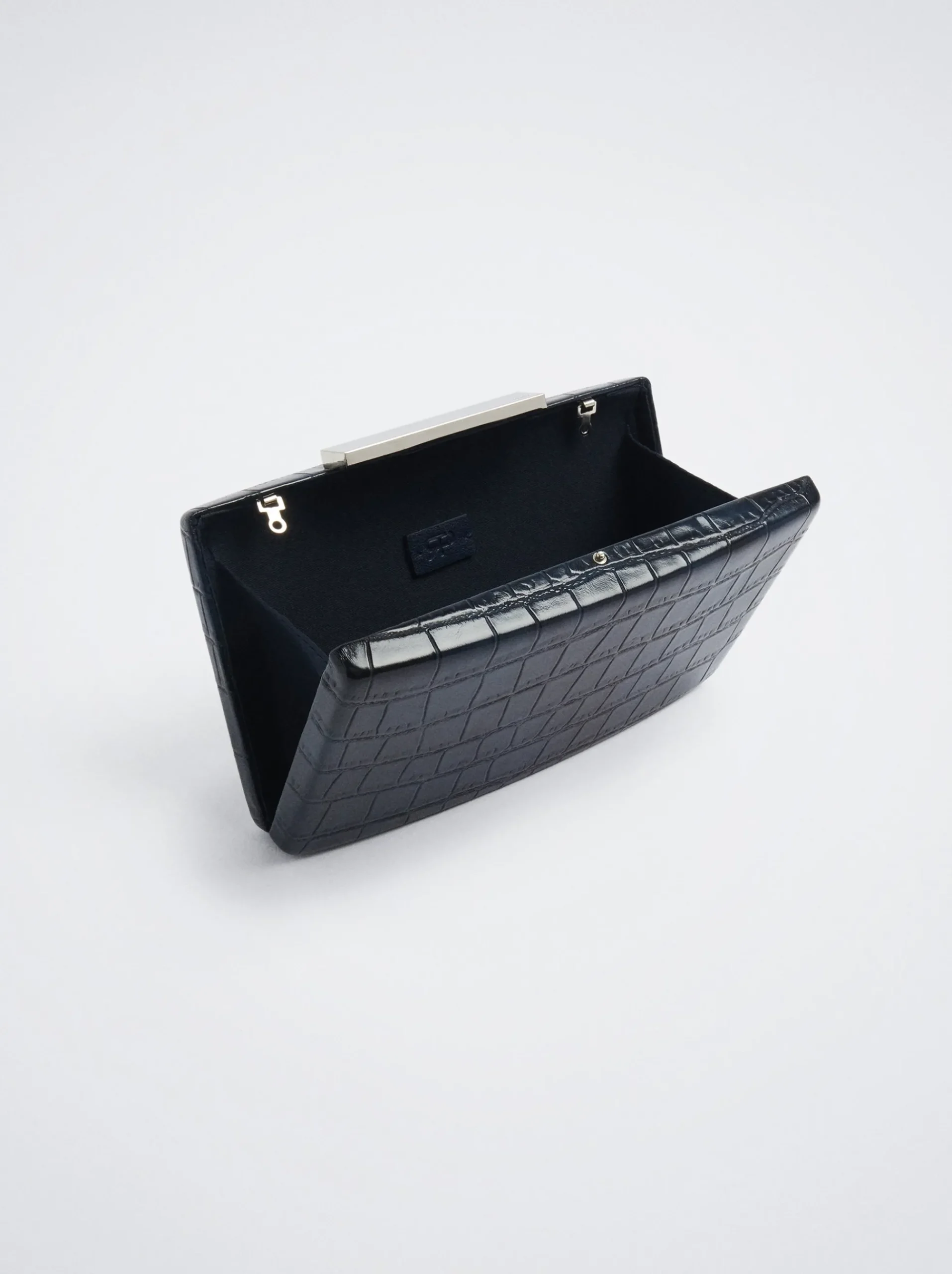 Embossed Animal Party Clutch|Parfois Store