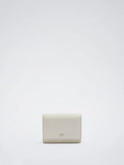 Embossed Card Holder|Parfois Hot
