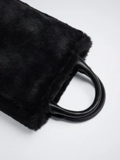 Faux Fur Phone Case|Parfois Online