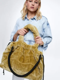 Faux Fur Tote Bag|Parfois Sale