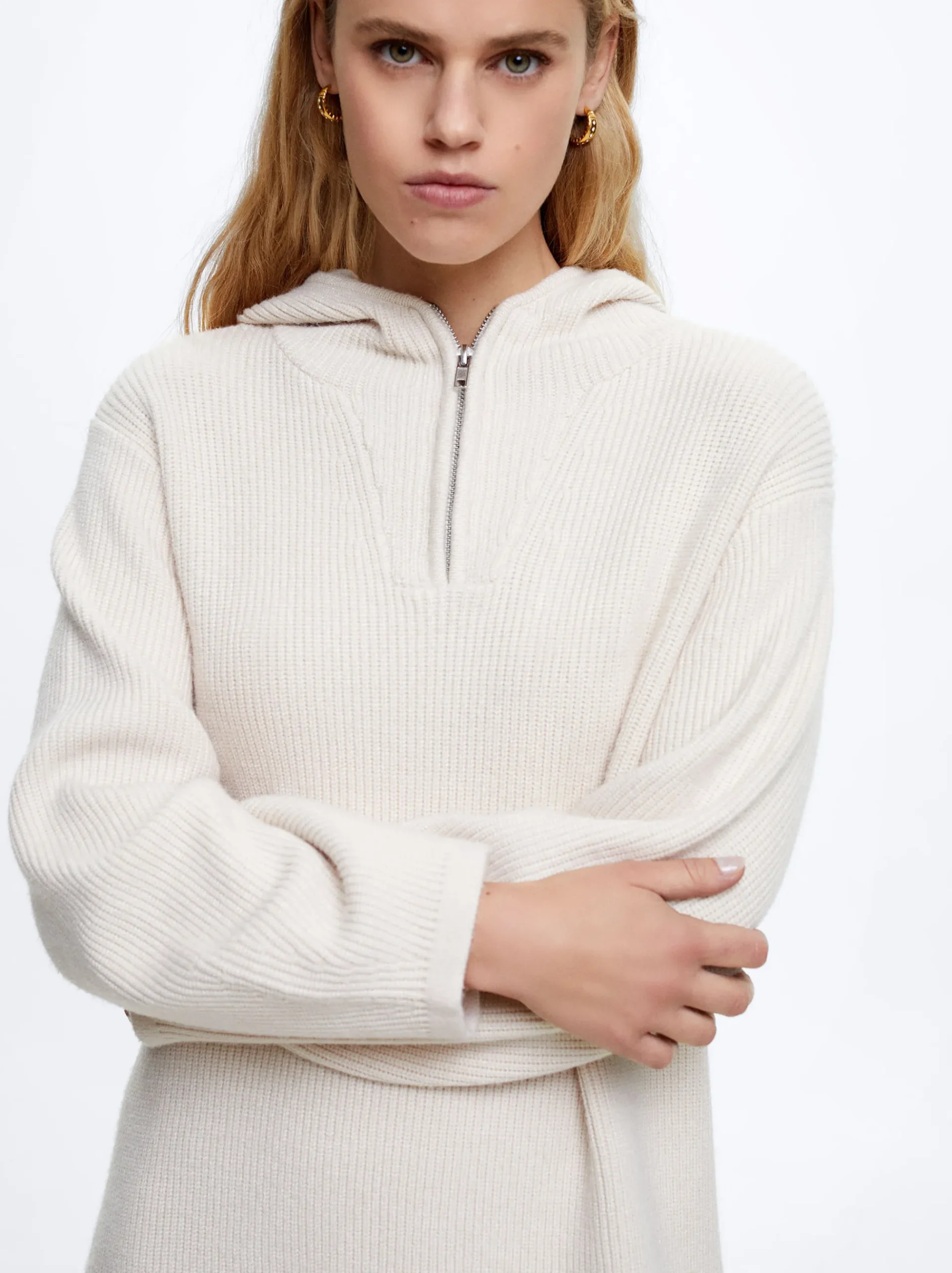 Knitted Dress With Hood|Parfois Hot