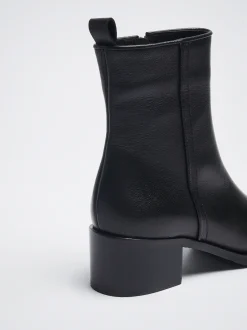 Leather Heeled Ankle Boots|Parfois Fashion