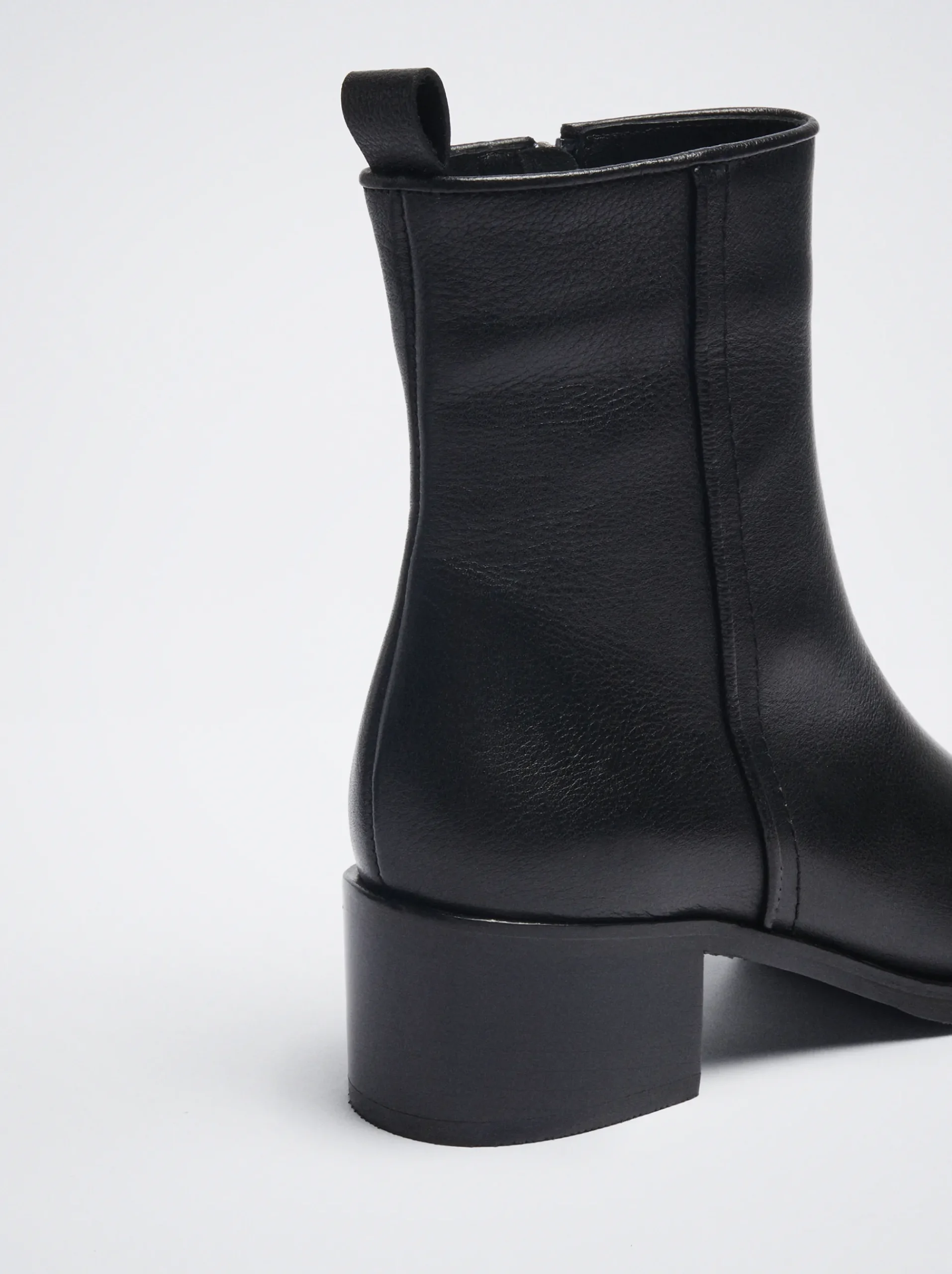 Leather Heeled Ankle Boots|Parfois Fashion