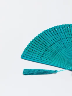 Perforated Fan With Tassel|Parfois Best Sale