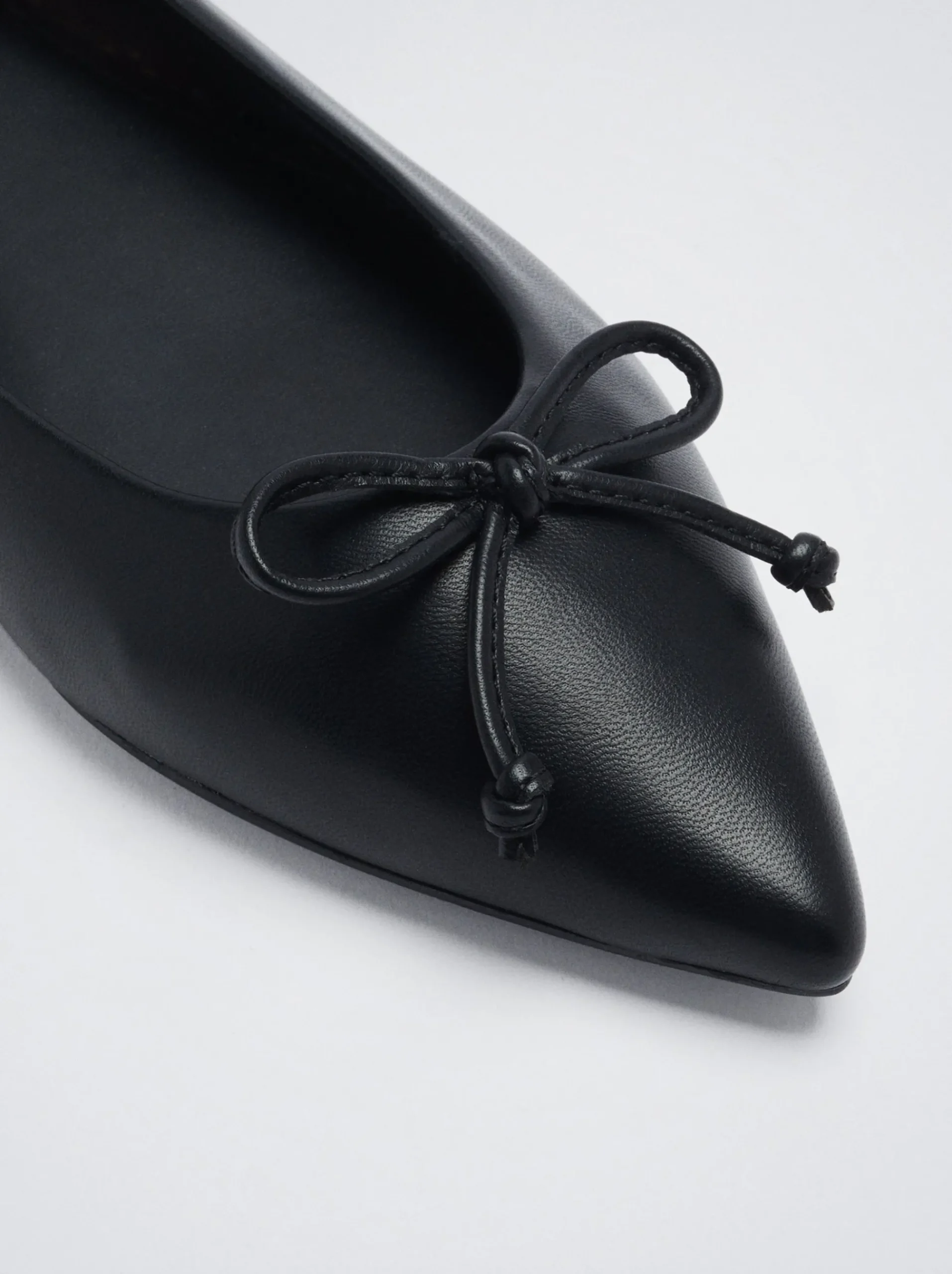 Pointy Ballerina With Bow|Parfois Discount