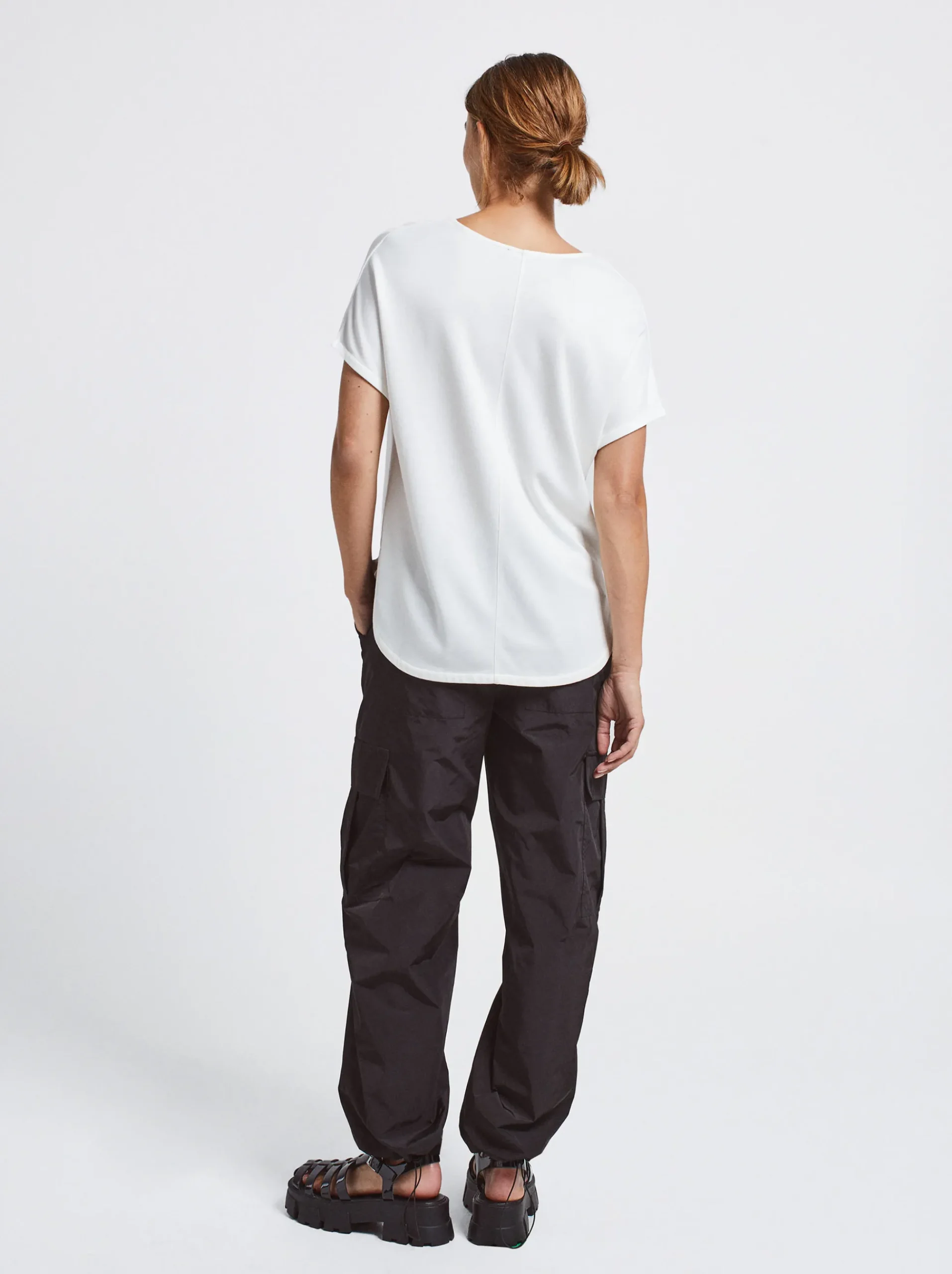 V-Neck Basic T-Shirt|Parfois Shop