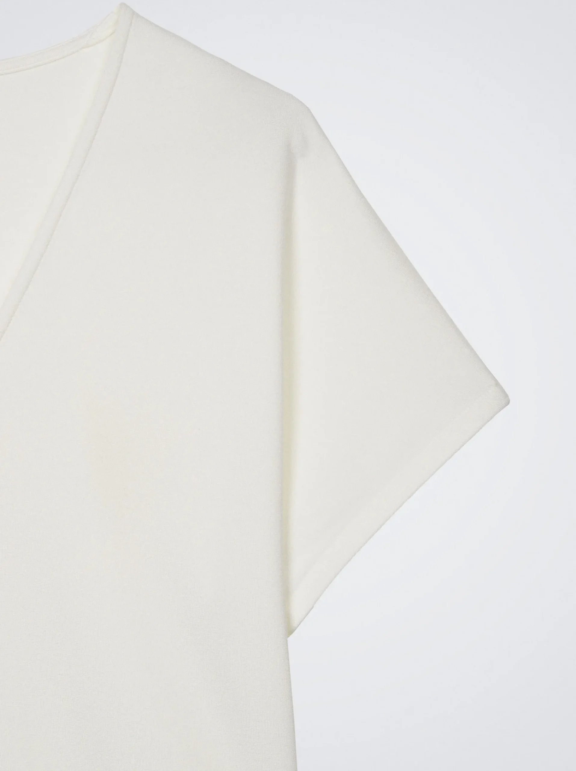 V-Neck Basic T-Shirt|Parfois Shop
